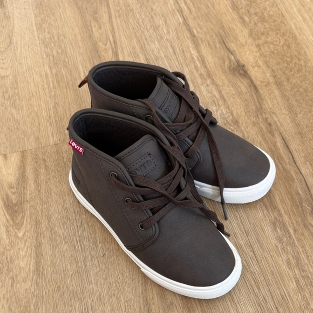 Levi’s Shoes NWOT